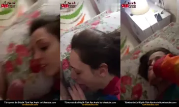 Genç Üvey Kardeşin Ağzına Verip Sakso Yaptı