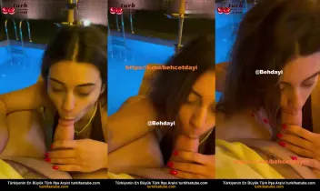 Yarrağı Sökmüş Seksi Kız Havuzda