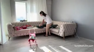 Eda Nur Kılıç Youtube Katıl ifşa – Salon temizliyoruz