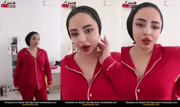 Türbanlı Ceyda Sakso ile Etli Bayan Yayında