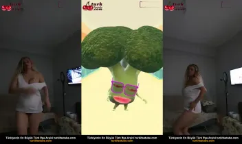 Afrodit Bayan Canlı Yayında Sakso Gizlenmiş